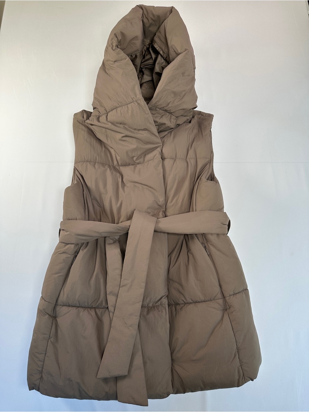 GAP Duvet Wrap Hooded Belted Puffer Vest Mocha Taupe Brown Size M
